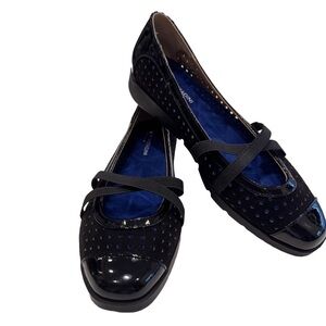 Adrienne Vittadini Sport Faine Shoes Flats Slip On Black Women’s Sz 6.5 NEW